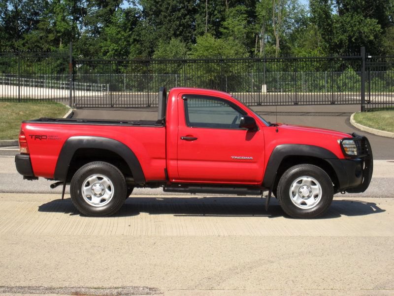 Used 2006 Toyota Tacoma 4x4 Regular Cab w/ Standard Pkg #1 image 6