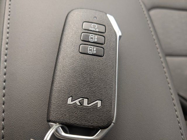 Used 2023 Kia Niro Wave image 33