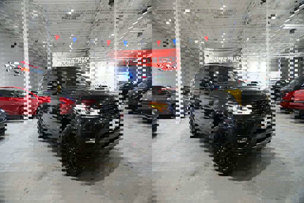 Used 2017 Land Rover Range Rover Sport HSE Dynamic image 2