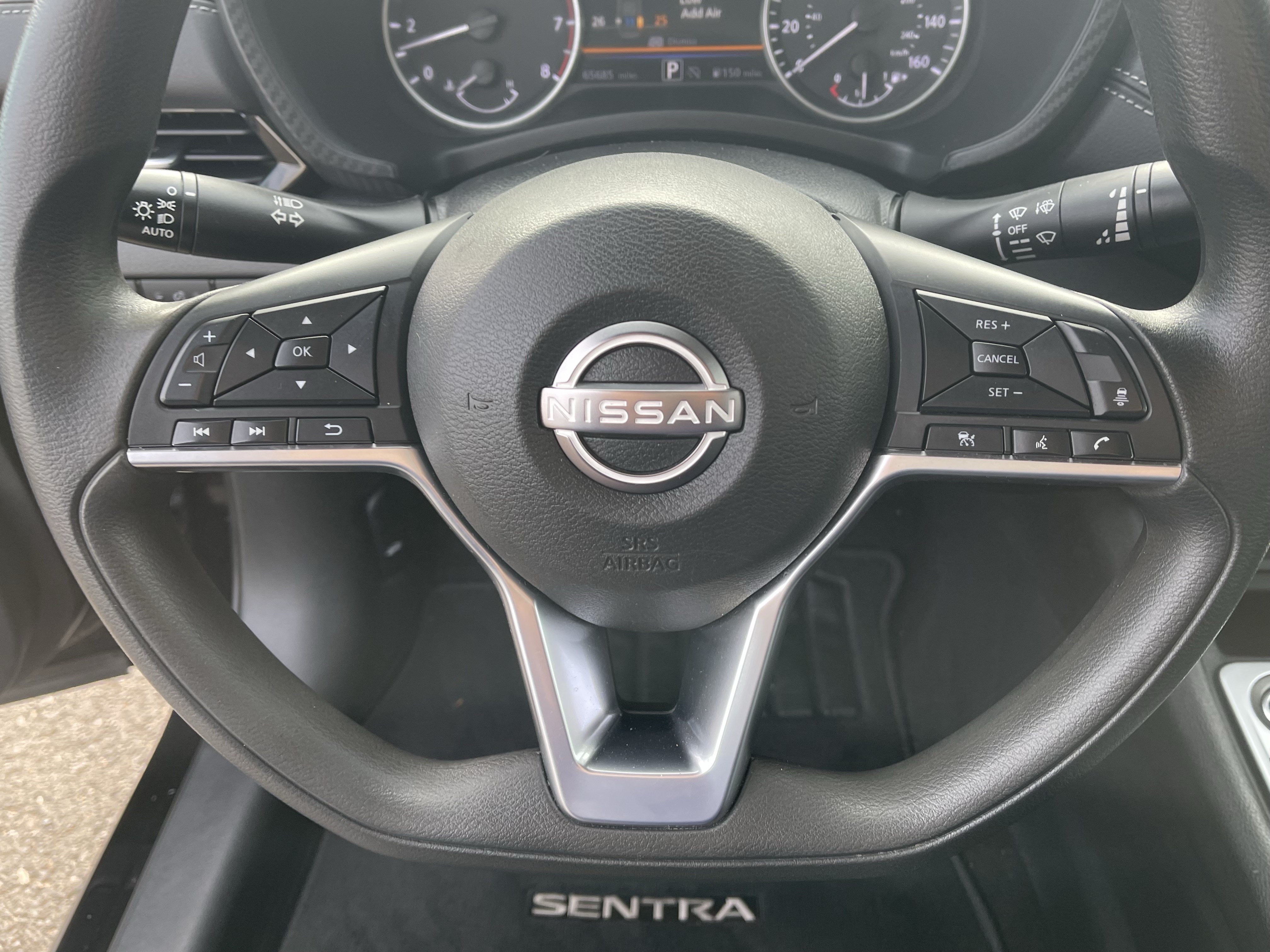 Used 2024 Nissan Sentra SV FWD image 19