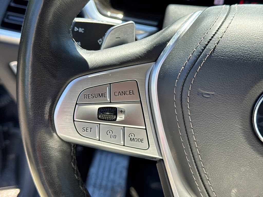 Used 2023 BMW X7 xDrive40i AWD/4WD image 25