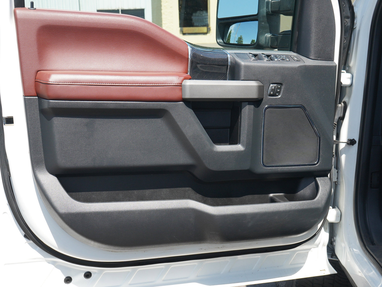 Used 2022 Ford F350 Platinum AWD/4WD image 19