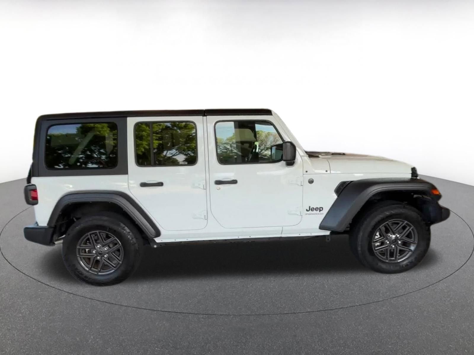 Used 2025 Jeep Wrangler Unlimited Sport AWD/4WD image 24