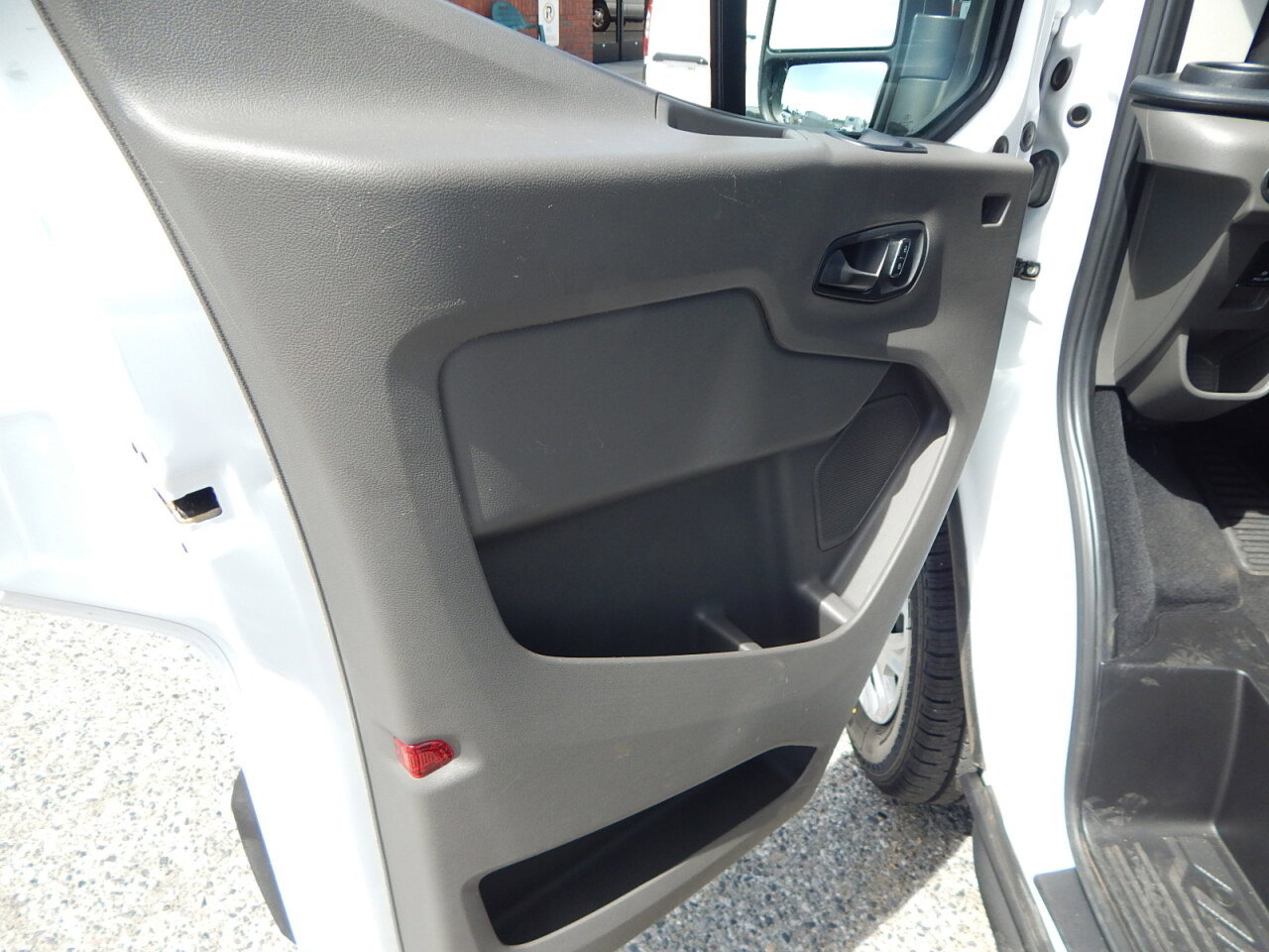 Used 2023 Ford Transit 350 XLT RWD image 21