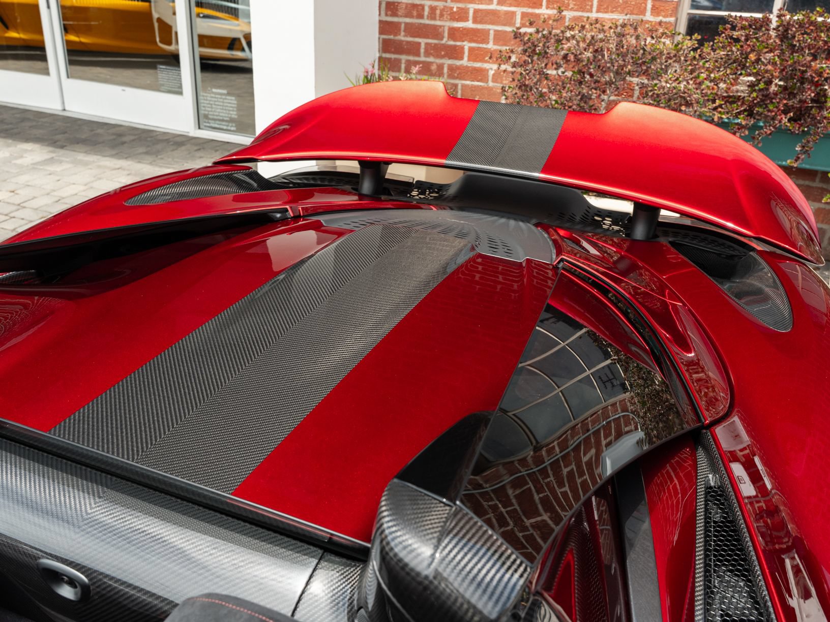 Used 2022 McLaren 765LT RWD image 30