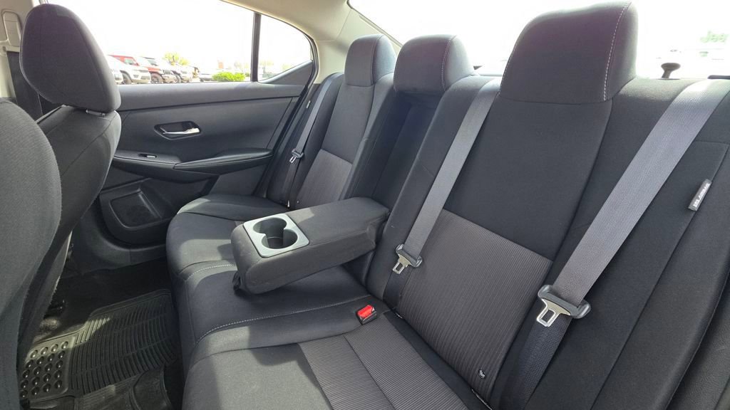 Used 2021 Nissan Sentra SV image 17