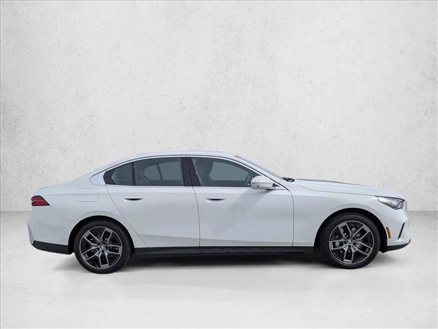 Used 2026 BMW 530i xDrive w/ Premium Package image 4