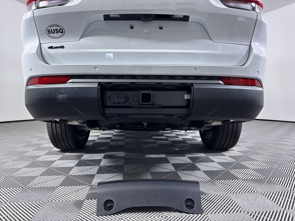 New 2026 Jeep Grand Cherokee L Limited w/ Limited Altitude Package AWD/4WD image 13