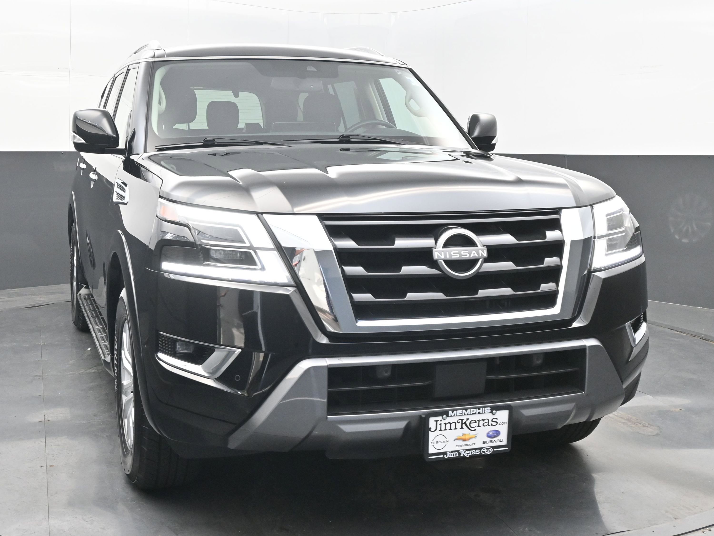 Used 2024 Nissan Armada SV image 2