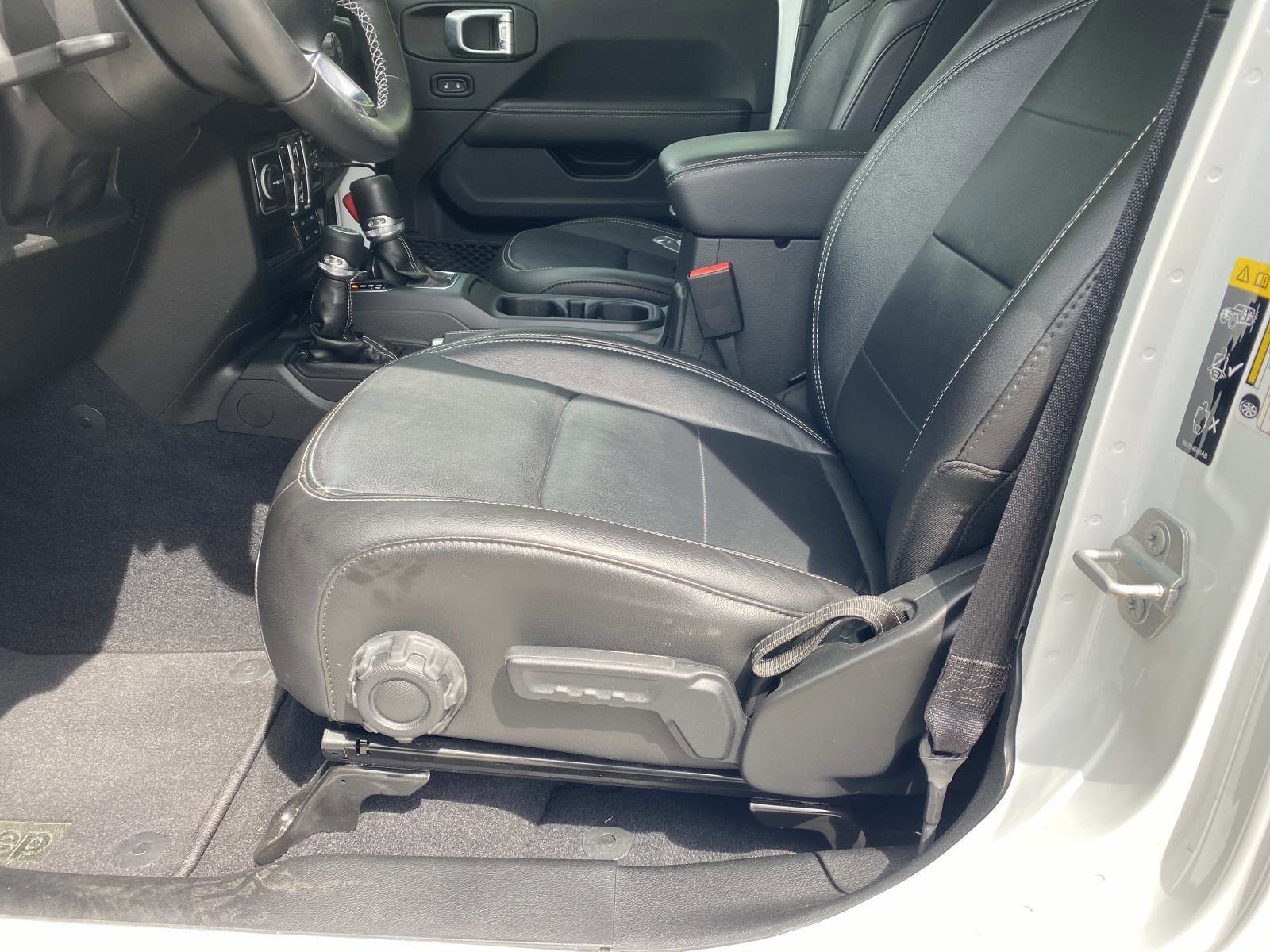 Used 2023 Jeep Wrangler Sahara w/ Cold Weather Group image 22