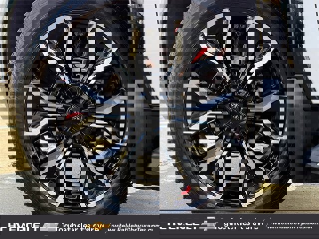 Certified 2025 GMC Sierra EV Denali image 10