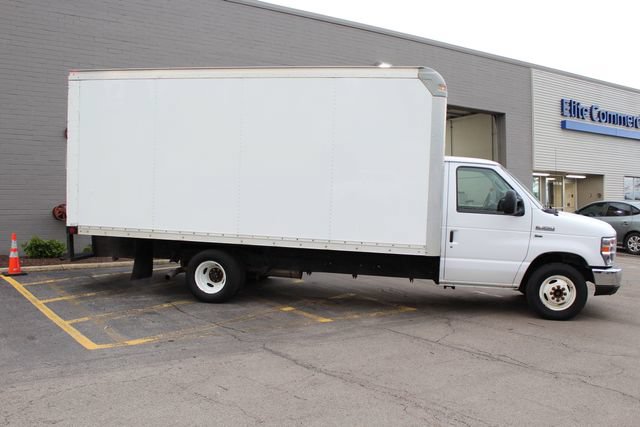 Used 2019 Ford E-350 and Econoline 350 Super Duty w/ Power Windows & Locks Group RWD image 11