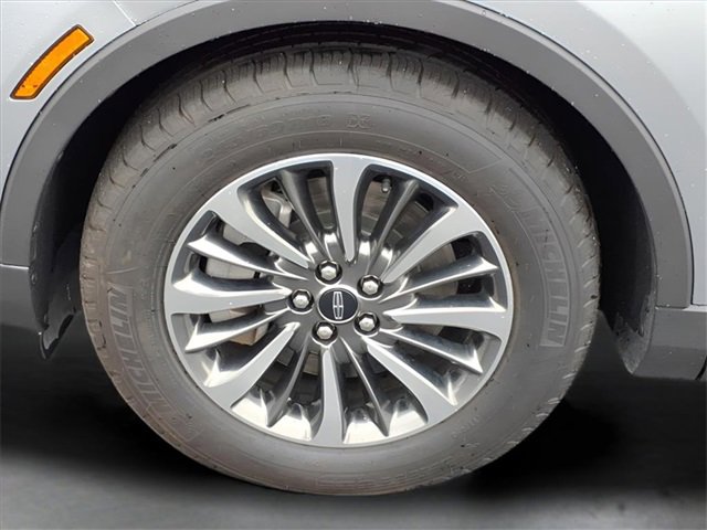 Used 2021 Lincoln Nautilus Reserve image 25