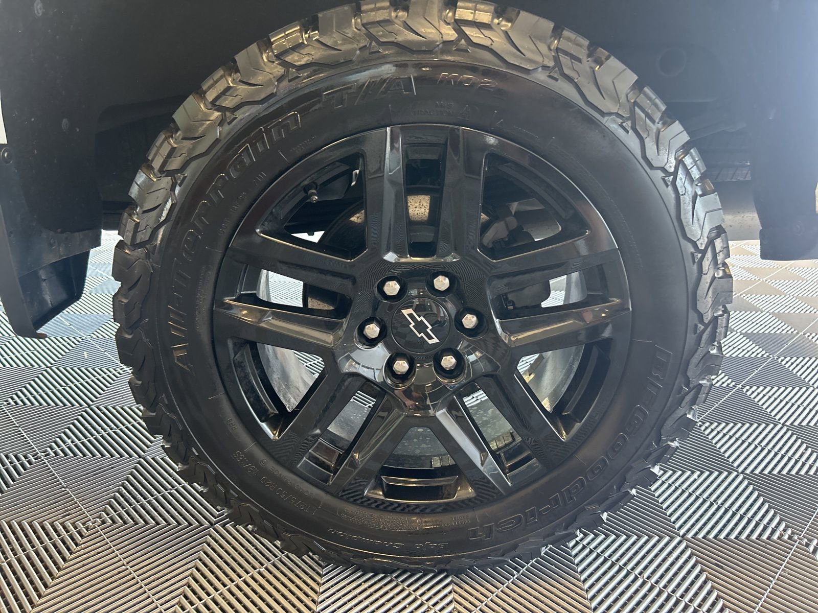 Used 2022 Chevrolet Silverado 1500 LT Trail Boss w/ Bed Protection Package AWD/4WD image 11