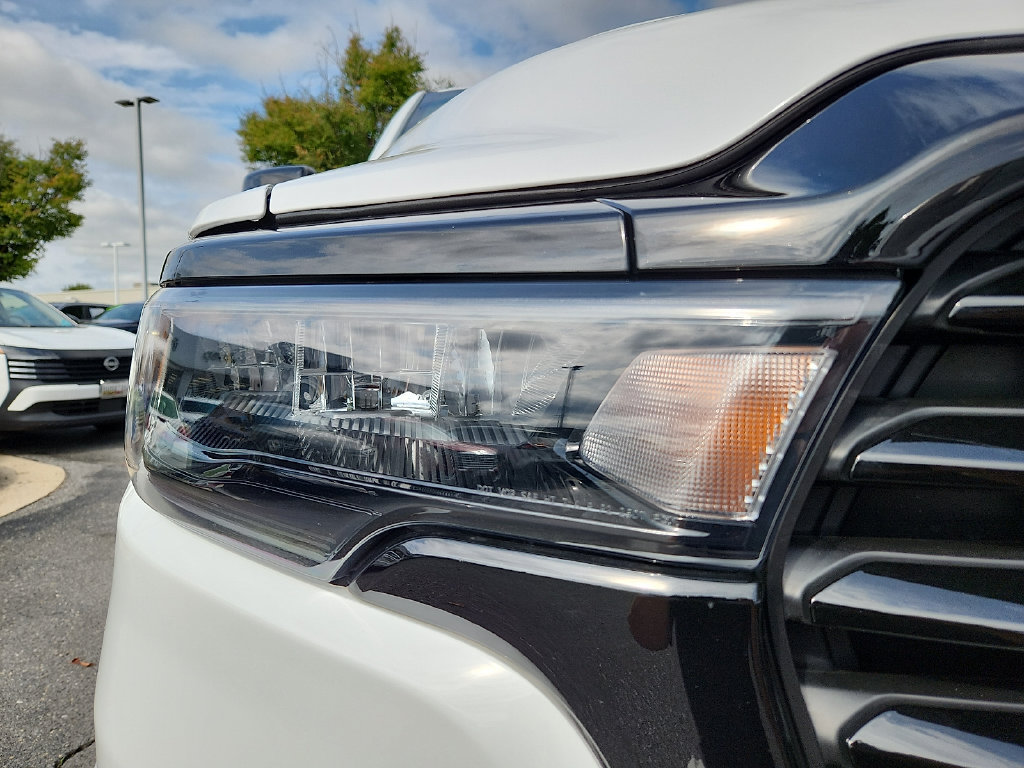 Used 2025 RAM 1500 Laramie w/ Night Edition AWD/4WD image 9