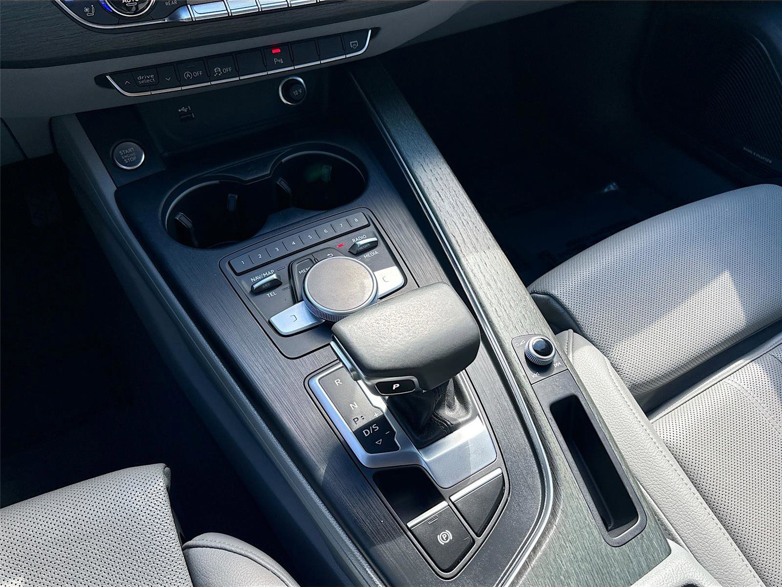 Used 2018 Audi A4 2.0T Ultra Premium Plus w/ Premium Plus Package image 18