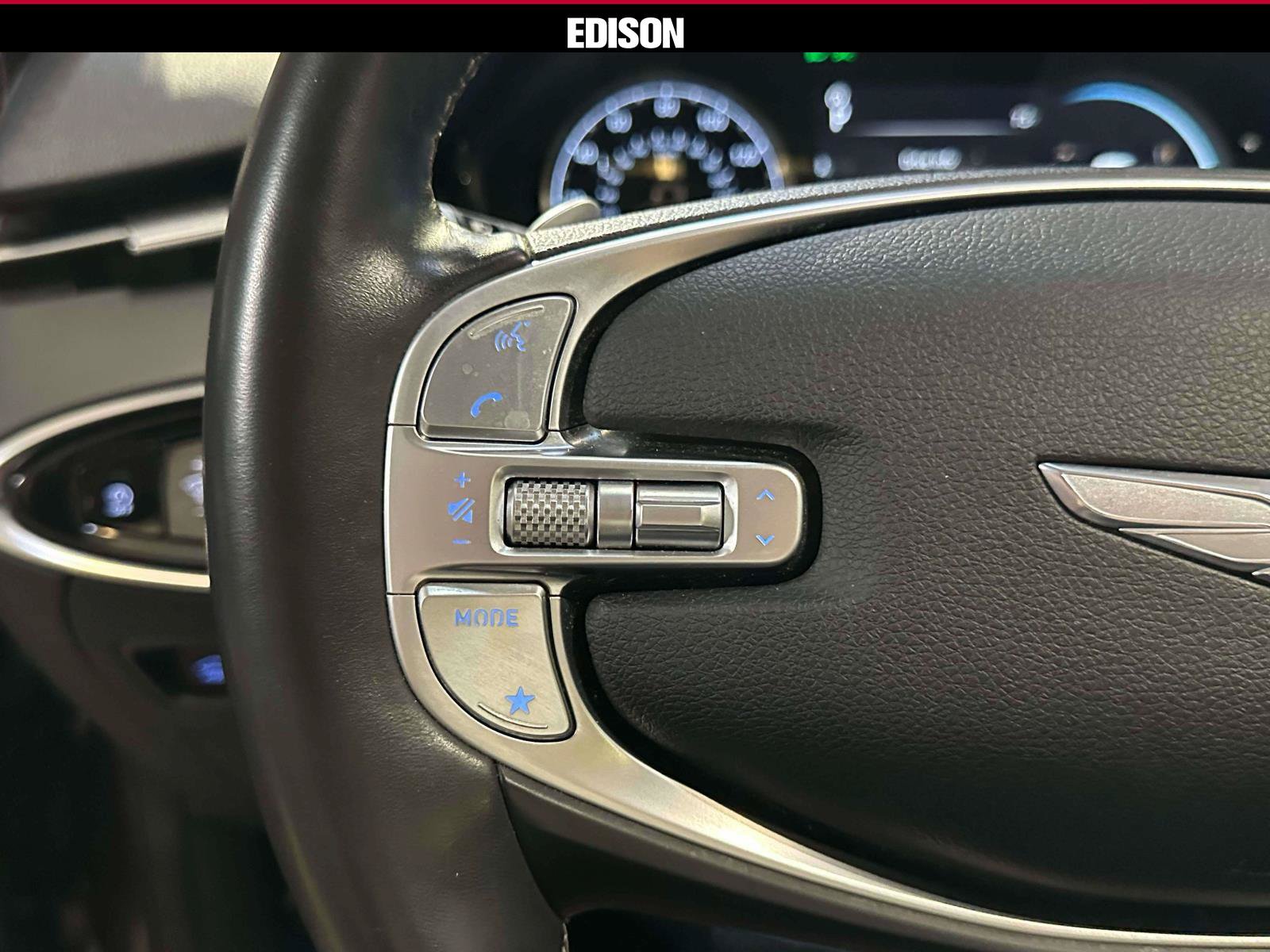 Used 2023 Genesis GV70 2.5T w/ Select Package AWD/4WD image 23
