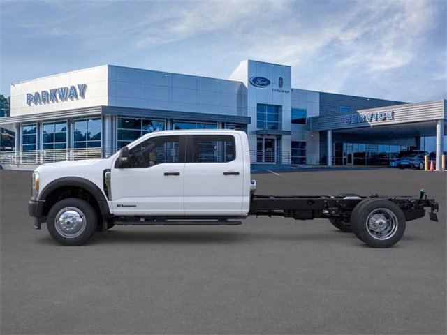New 2026 Ford F550 4x4 Crew Cab Super Duty image 3