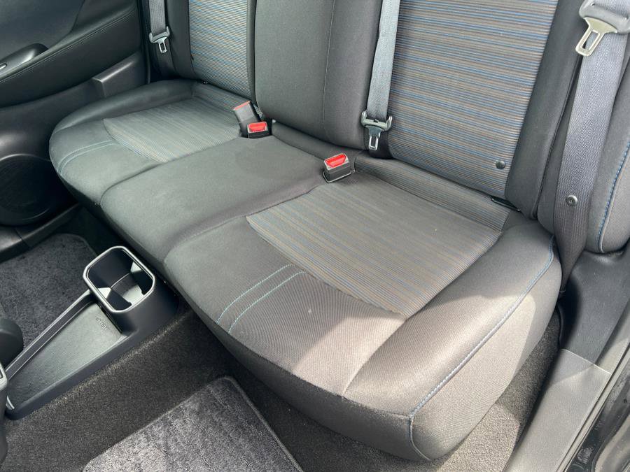 Used 2025 Nissan Leaf S image 35