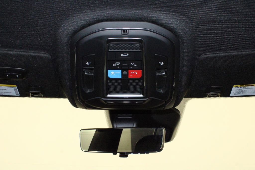 Used 2022 Jeep Grand Cherokee Trailhawk w/ Advanced Protech Group II image 30