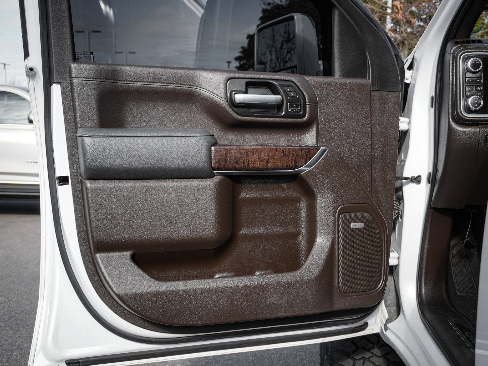 Used 2021 GMC Sierra 2500 Denali w/ Denali Ultimate Package image 16