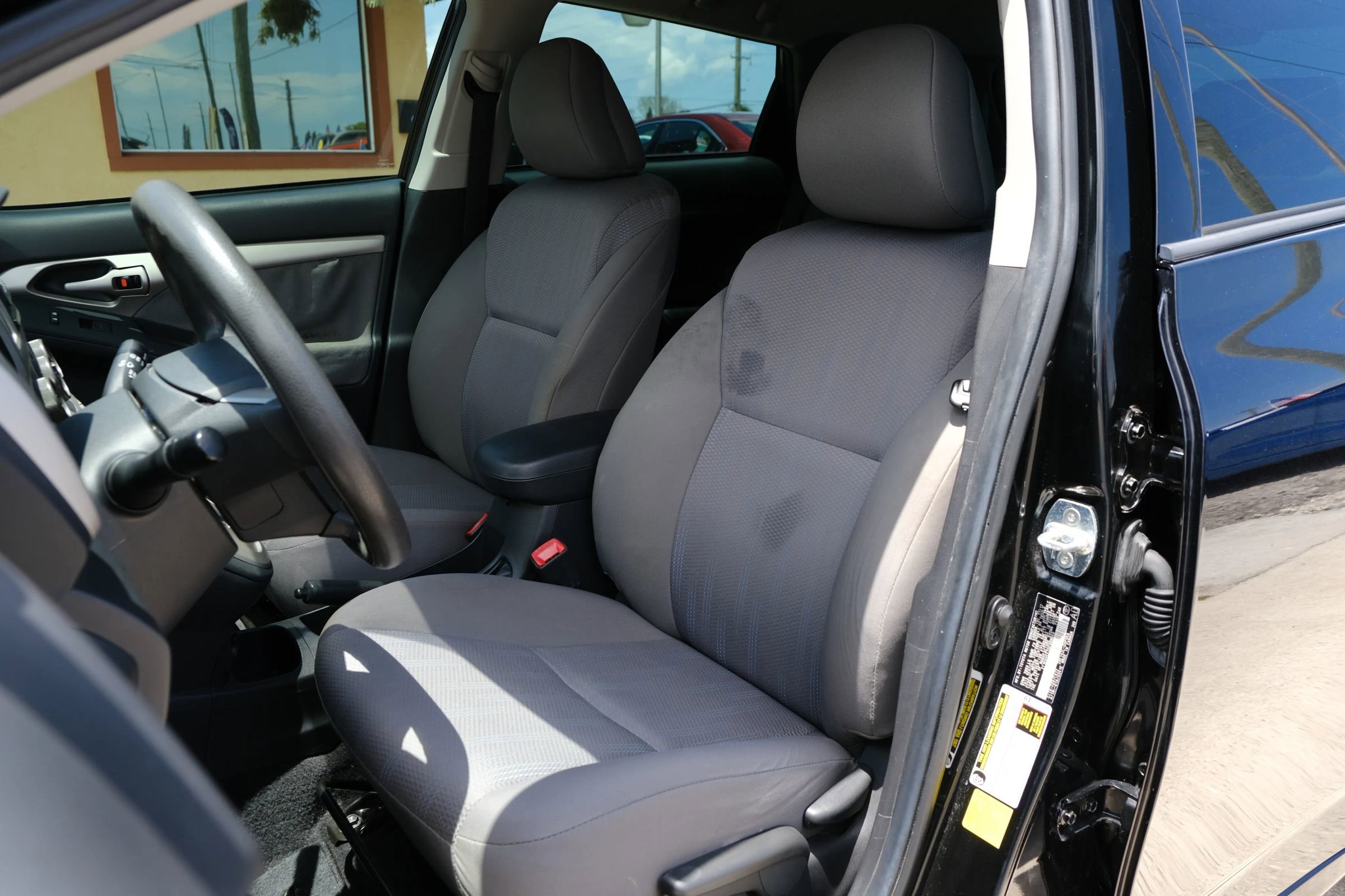 Used 2013 Toyota Matrix L w/ L Sport Pkg FWD image 9