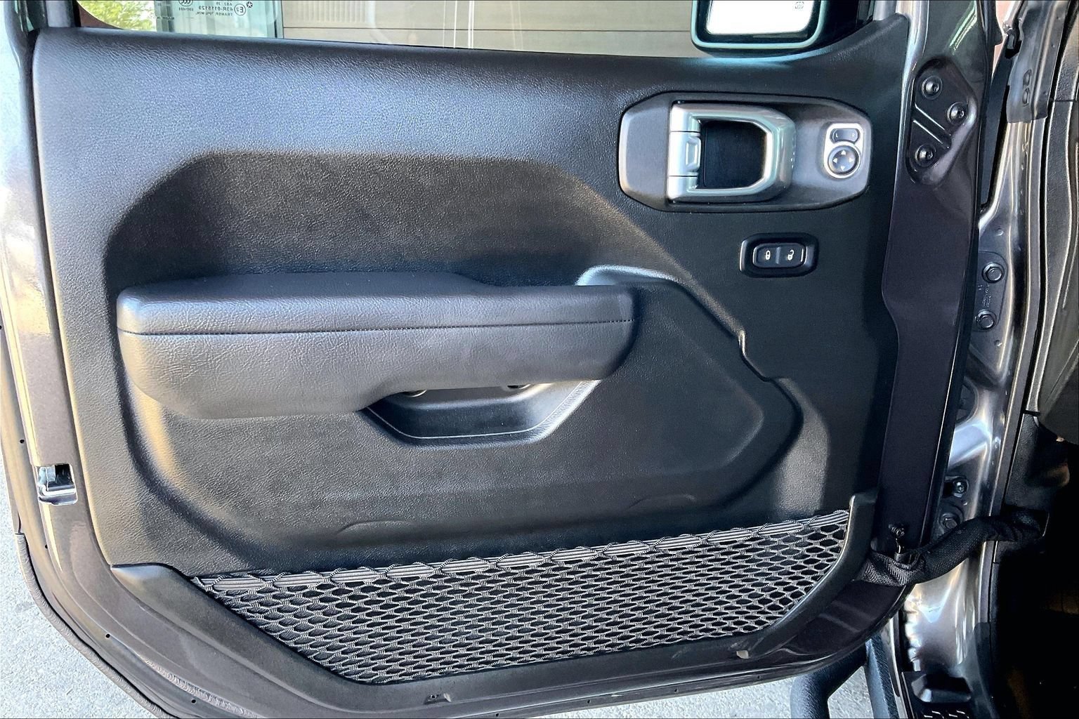Used 2025 Jeep Wrangler Unlimited Sport AWD/4WD image 18