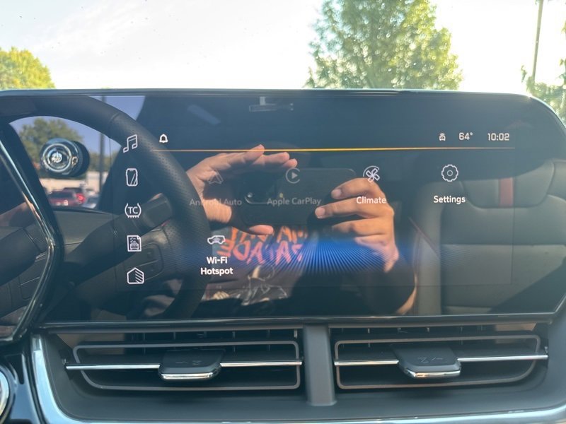 New 2025 Chevrolet Trax RS w/ Sunroof Package image 29