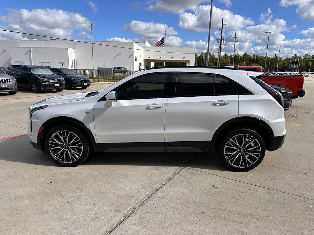Used 2024 Cadillac XT4 Sport image 5