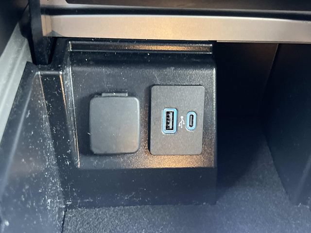 Certified 2023 Ford Explorer XLT AWD/4WD image 28