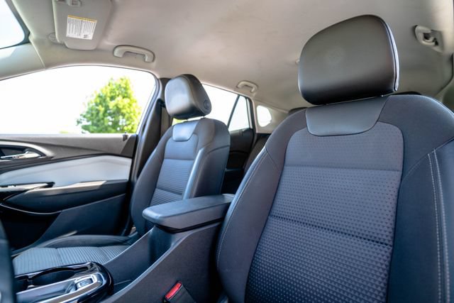 Used 2024 Chevrolet Trax LT w/ Driver Confidence Package FWD image 26