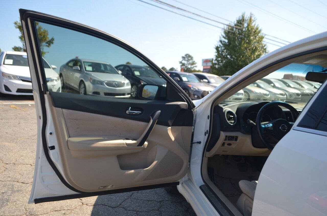 Used 2012 Nissan Maxima 3.5 S image 18