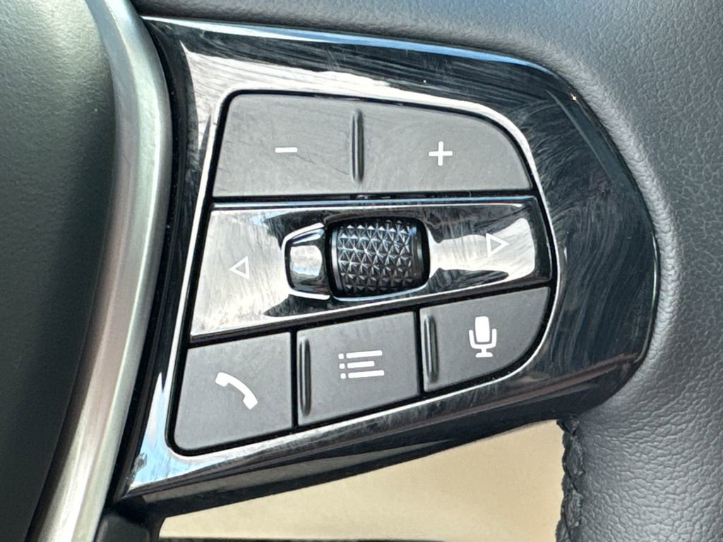 Used 2023 BMW 530i xDrive w/ Premium Package image 26