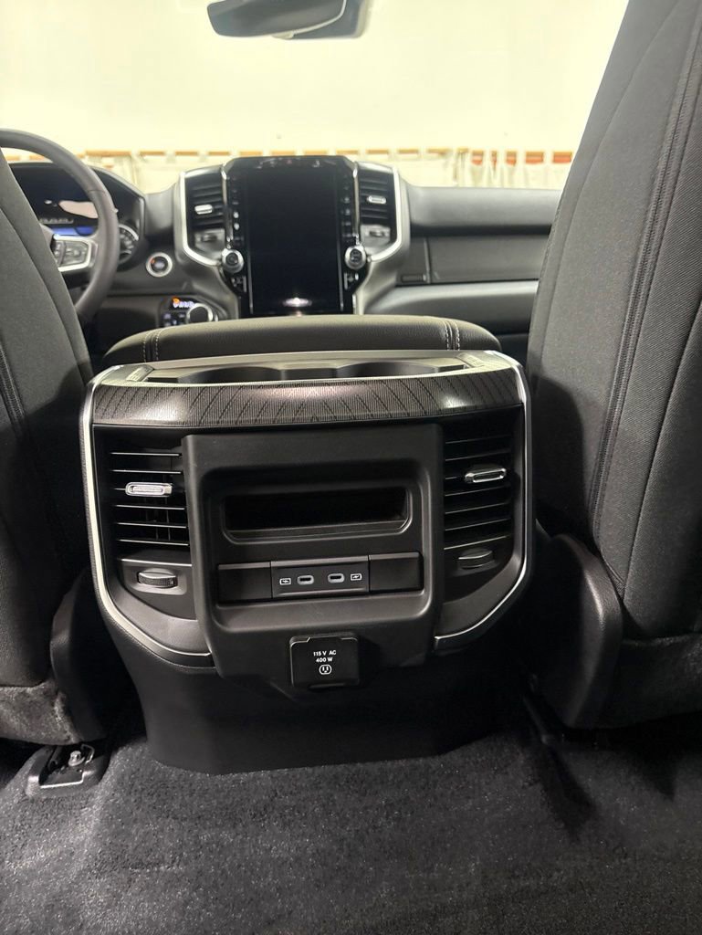 New 2026 RAM 1500 4x4 Crew Cab image 19