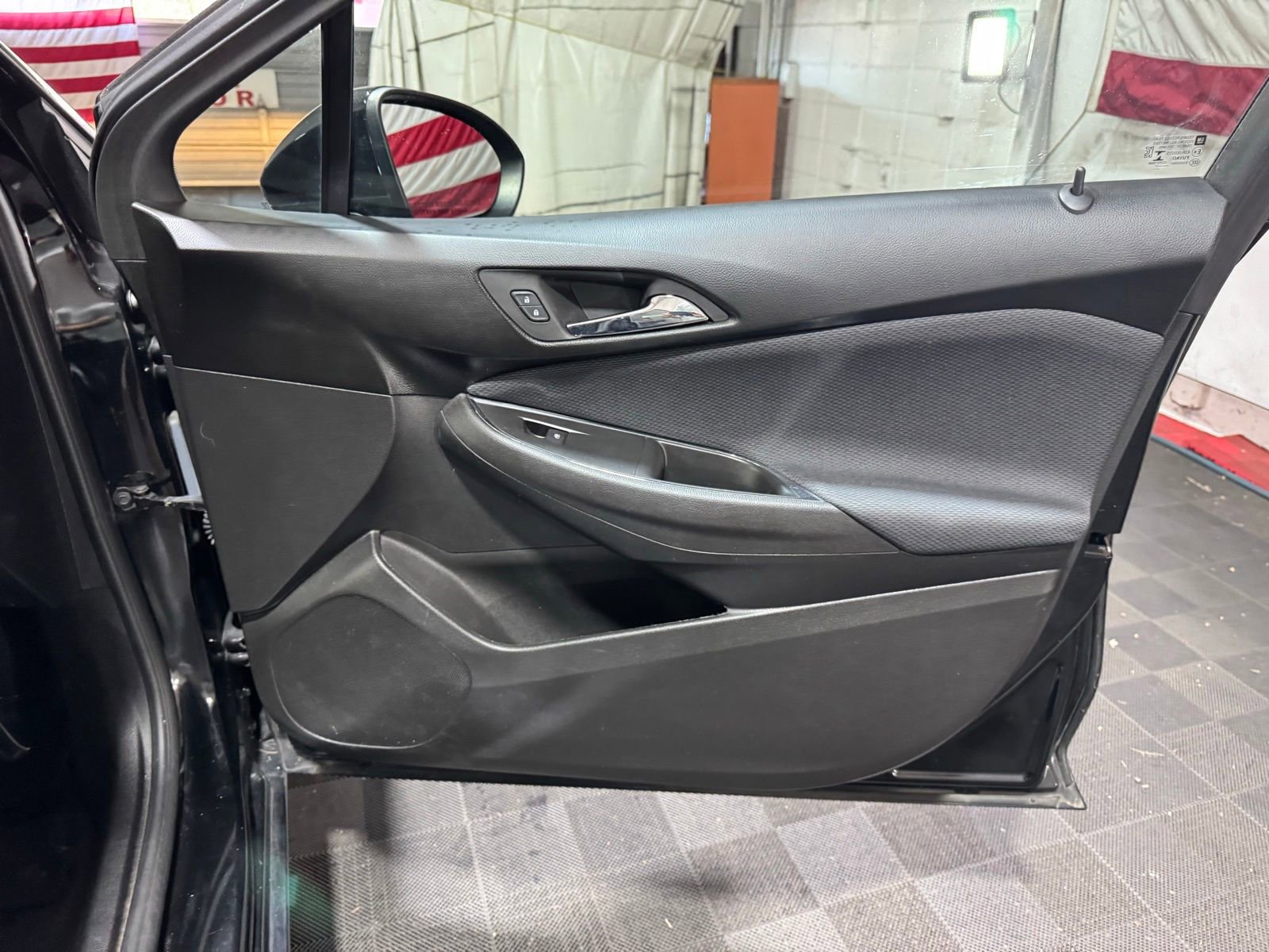 Used 2017 Chevrolet Cruze LS image 19