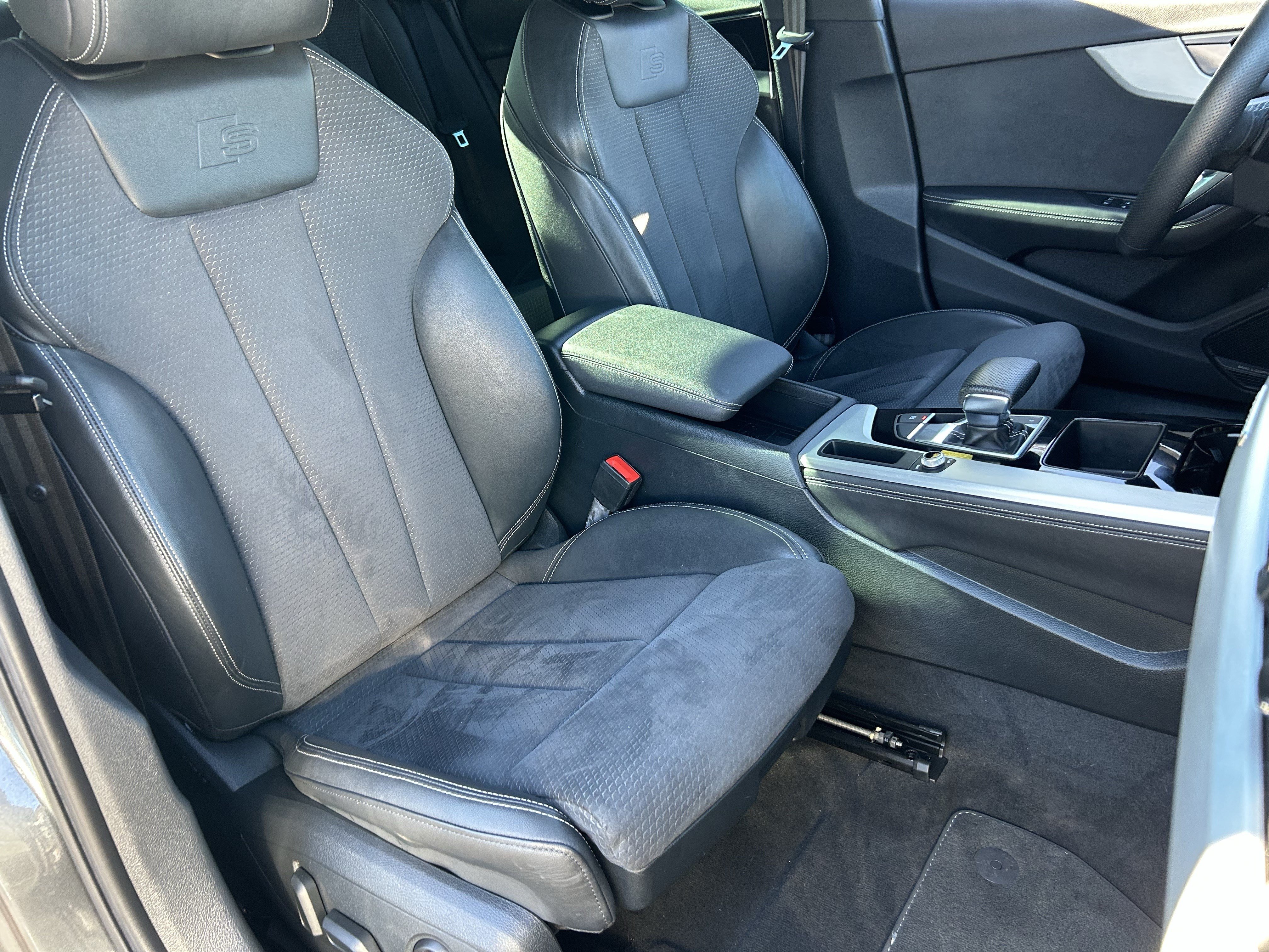 Used 2023 Audi A4 2.0T Premium Plus w/ Premium Plus Package AWD/4WD image 9