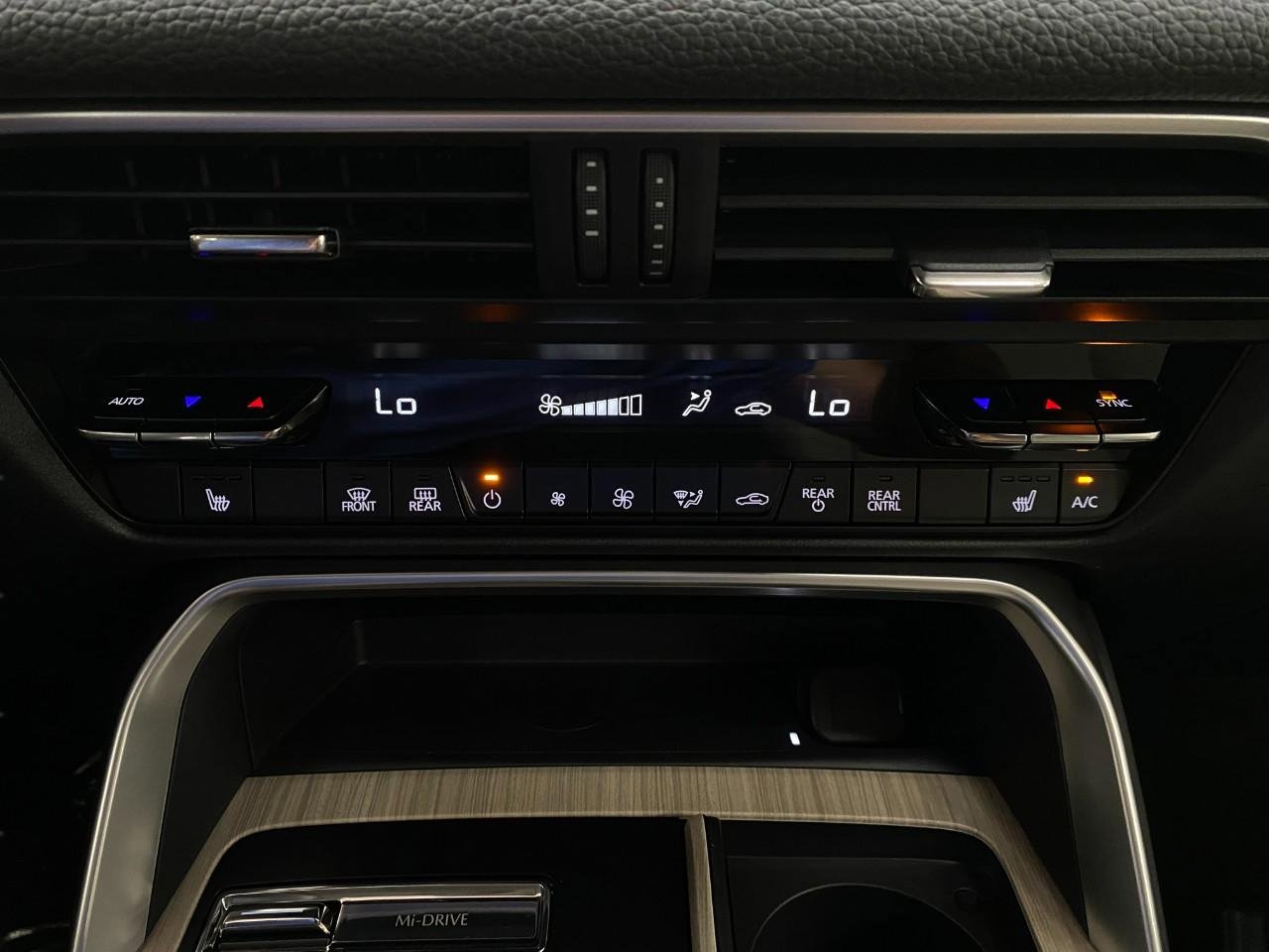 New 2025 MAZDA CX-90 3.3 Turbo w/ Preferred Package image 24
