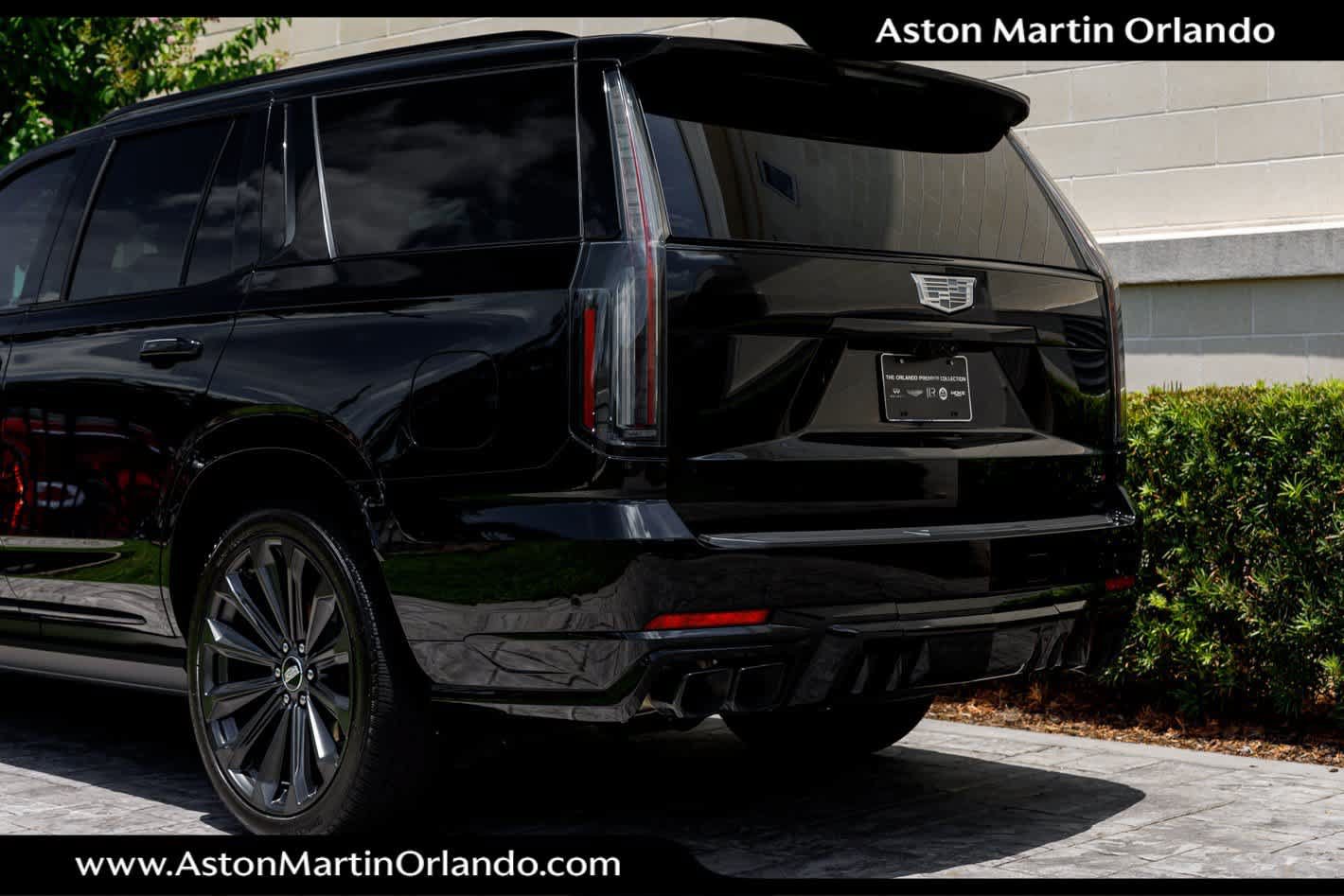 Used 2025 Cadillac Escalade V AWD/4WD image 33