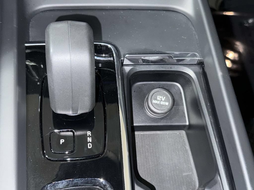 Used 2024 Volvo XC60 B5 Core AWD/4WD image 24