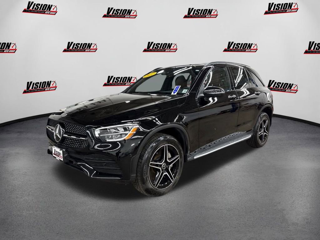 Used 2022 Mercedes-Benz GLC 300 4MATIC image 1