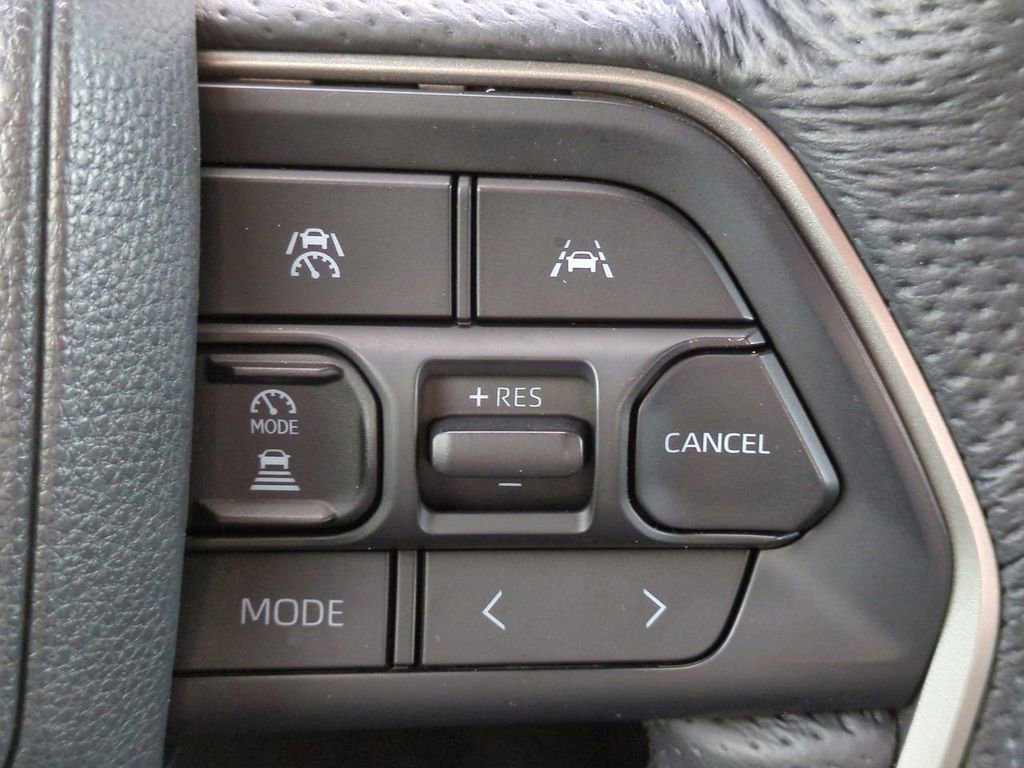 Used 2025 Toyota Tacoma Trailhunter image 25