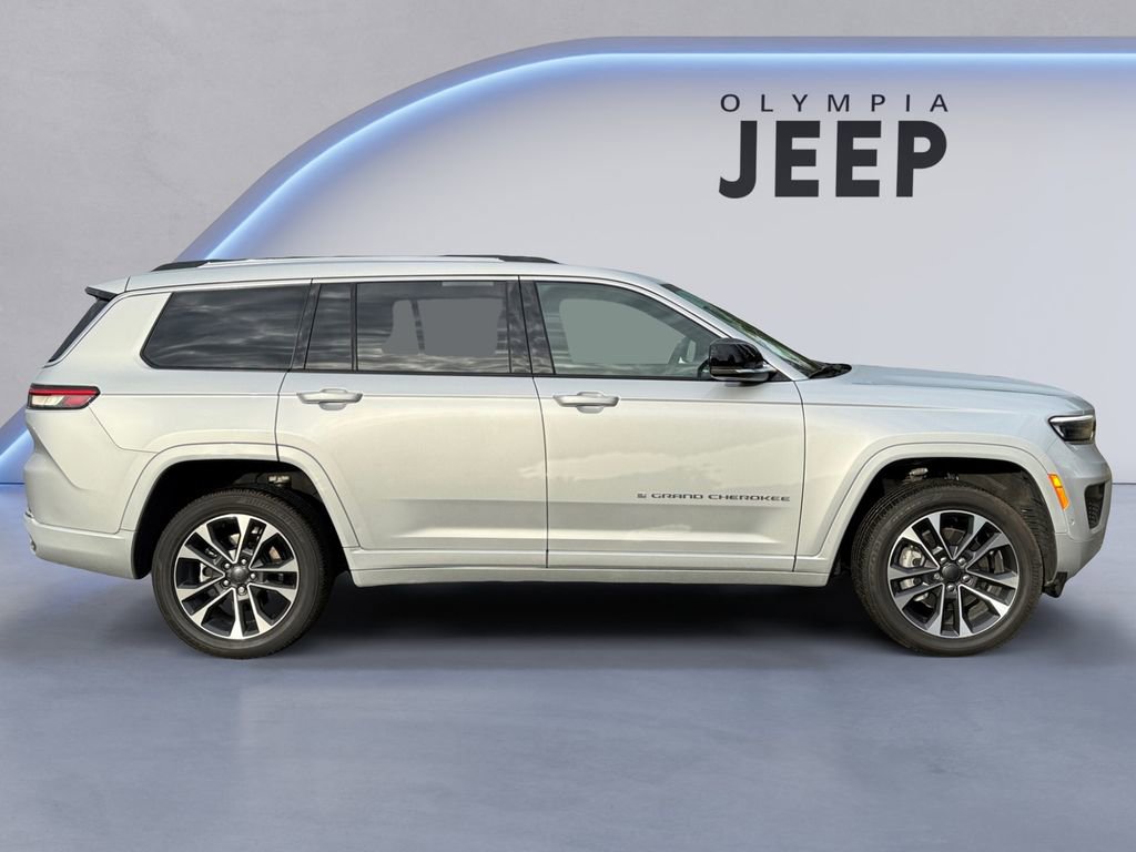 Certified 2024 Jeep Grand Cherokee L Overland w/ Rear Seat Video Group I image 8