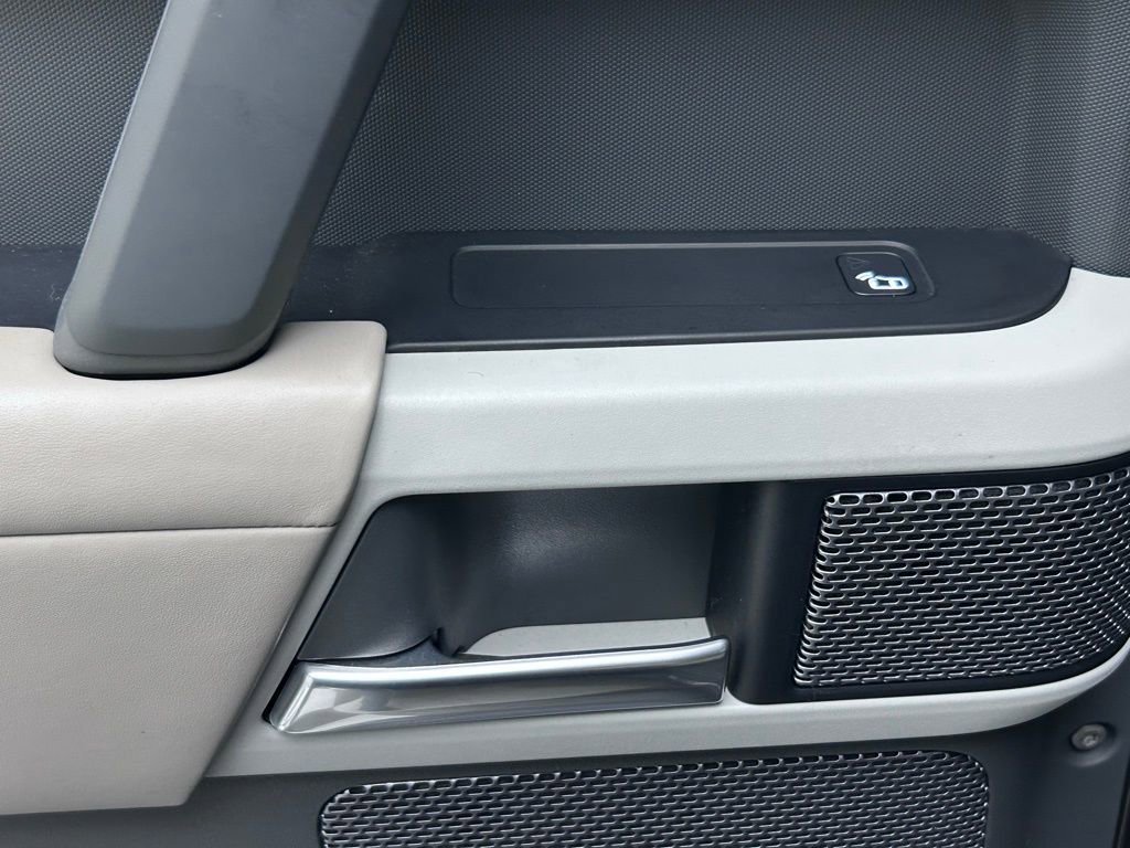 Used 2022 Land Rover Defender 110 XS Edition image 32