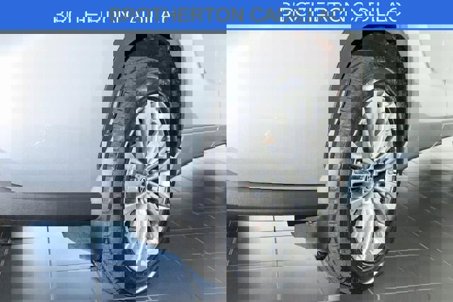 Used 2024 Toyota Highlander Platinum image 14