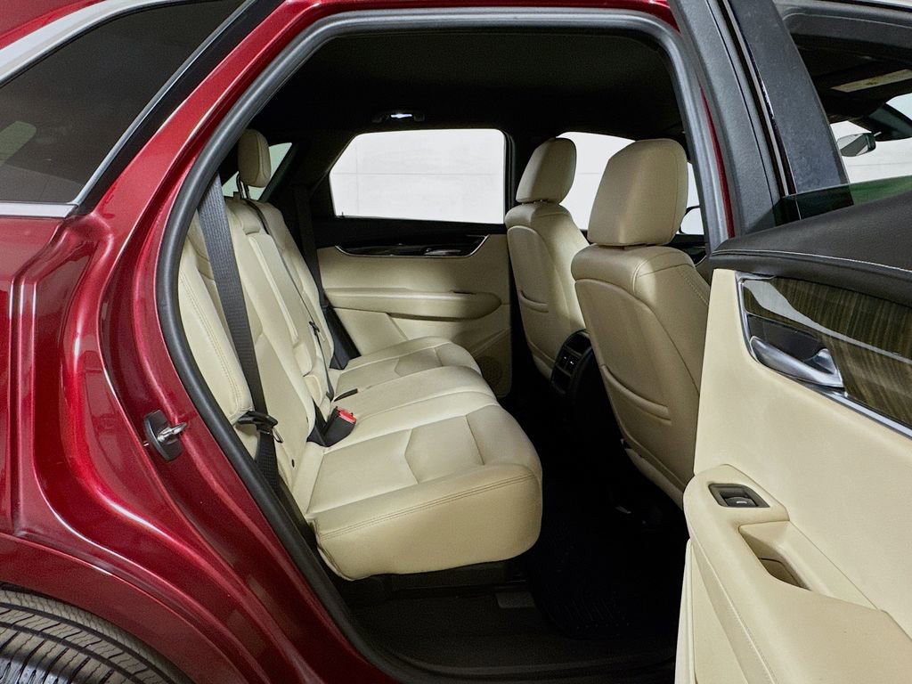 Used 2017 Cadillac XT5 FWD image 25