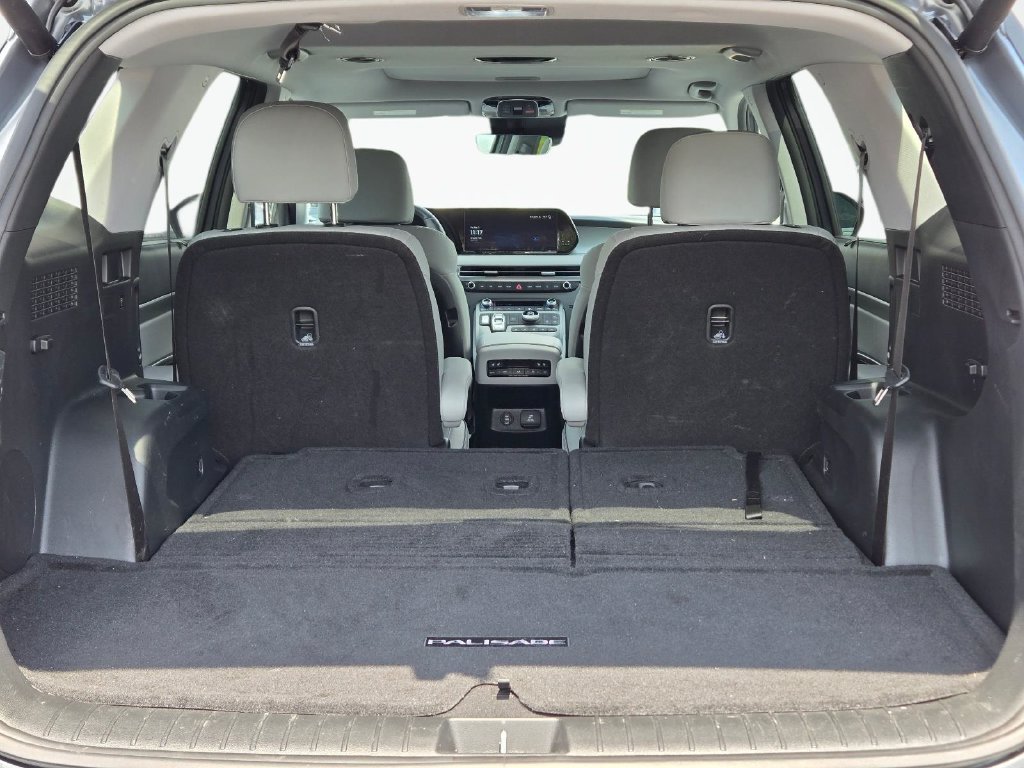 Certified 2025 Hyundai Palisade SEL FWD image 8