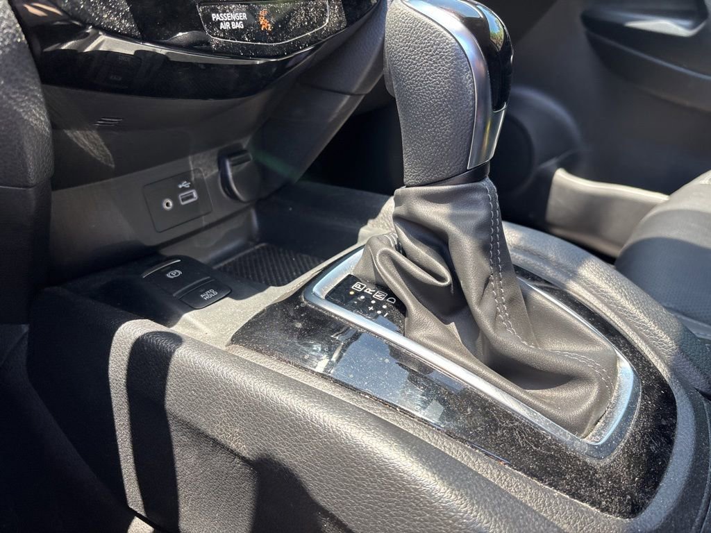 Used 2022 Nissan Rogue Sport SL AWD/4WD image 18