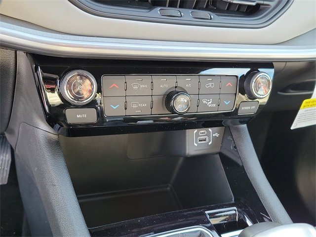 New 2026 Jeep Compass Limited image 19