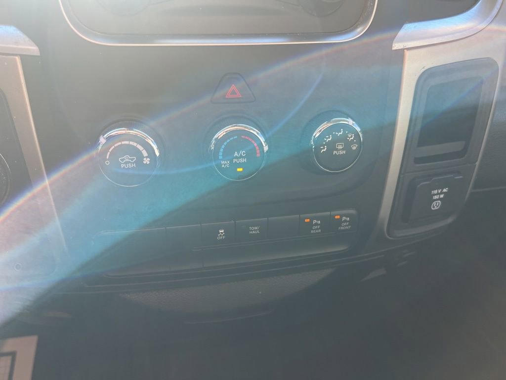 Used 2015 RAM 1500 Big Horn RWD image 53