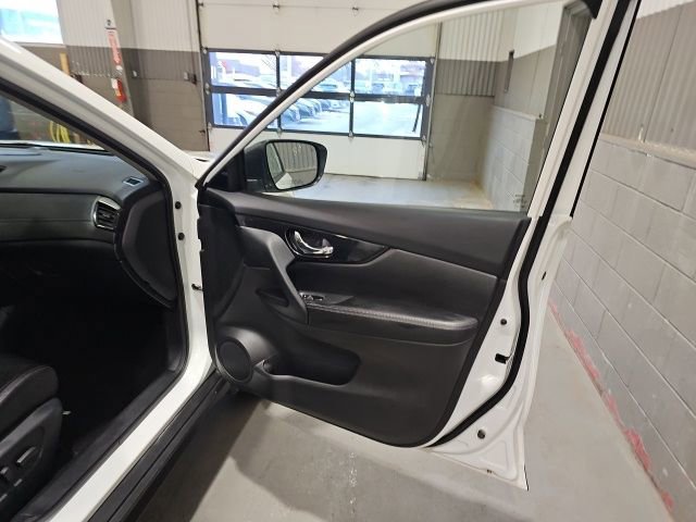 Certified 2020 Nissan Rogue SL w/ Premium Package image 26